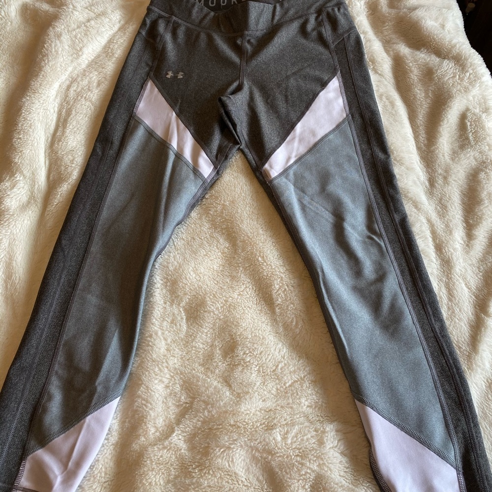 WOMENS UNDER ARMOUR LEGGINGS